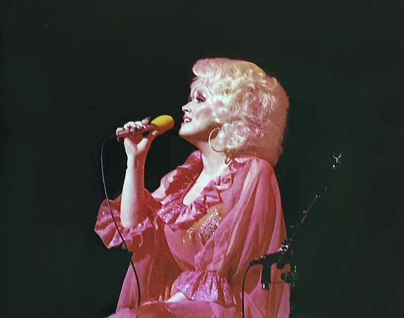The Truth About Dolly Partons Marriage